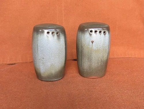 Vtg Woodland Moss Frankoma Pottery Plainsman Salt & Pepper Shakers 5HS No Corks