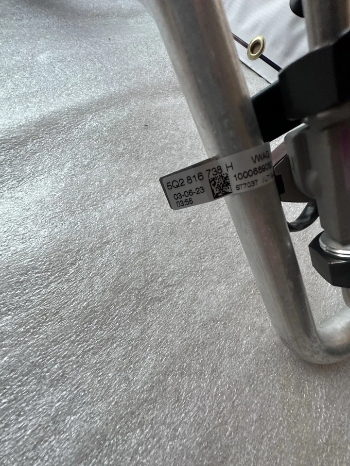 NEW VW Golf MK7 Passat B8 Audi A3 E-Tron Cayenne AC Air conditioner hose pipe - Image 4 of 4