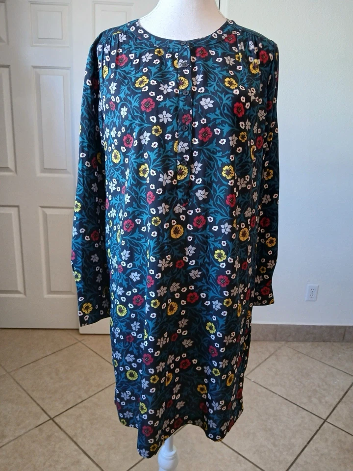 Vestido recto Ann Tylor LOFT para mujer mediano floral manga larga cuello redondo Foto 2 de 4