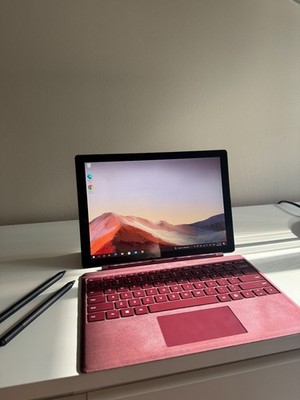 Microsoft Surface Pro 7 i5 8GB RAM 256GB + Type Cover (Burgundy) +