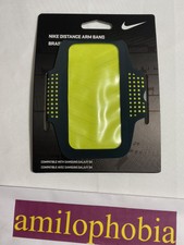 nike distance armband