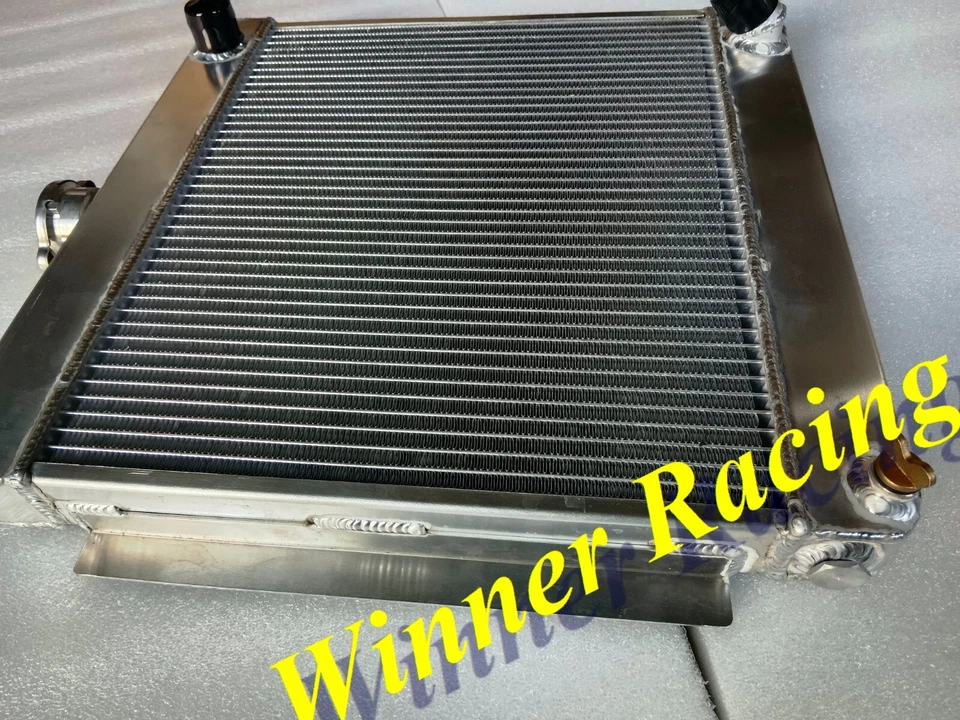 Radiador de aluminio personalizado para BMW E10 02 SIERIES 1600/2002 con motor 1970 BMW 1600 Foto 3 de 4