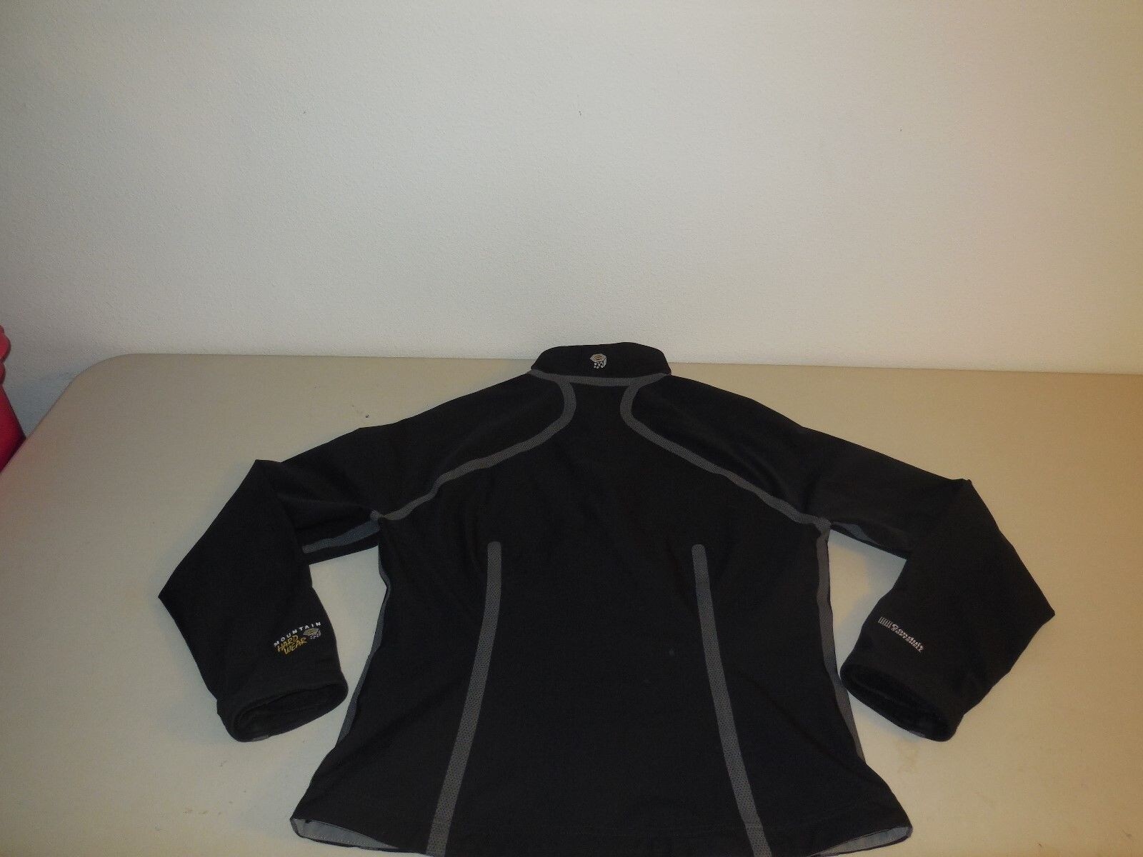 Mountain Hardwear Conduit Softshell Athletic Jack… - image 6