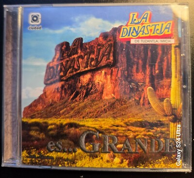 LA DINASTIA DE TUZANTLA, MICH. - ES GRANDE ( CD)