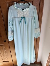 Vintage Spotlight Nightgown Sz M Medium NWT Long Sleeve Lace Sleepwear Granny