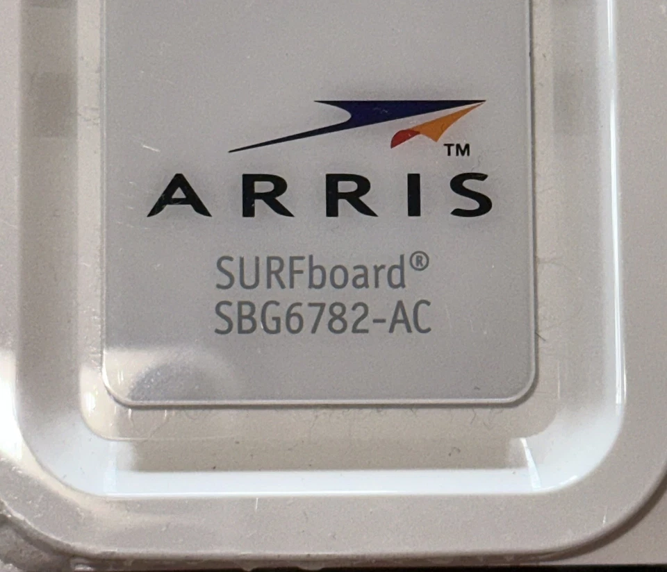 Nice Used ARRIS Motorola Surfboard SBG6782-AC Cable Modem & Wi-Fi Router AC1800M - Image 3 of 4