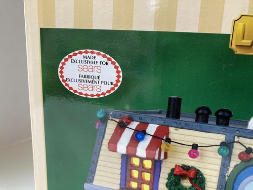 Lemax Santa Lane Trailer Porzellan beleuchtetes Gebäude 2014 Sears exklusiv in Box - Bild 2 von 24