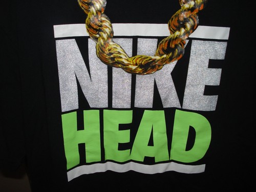 Vintage NIKE Sportswear NSW Nike Head Gold Chain T-shirt Tee Shirt L Very RARE - Picture 2 of 4