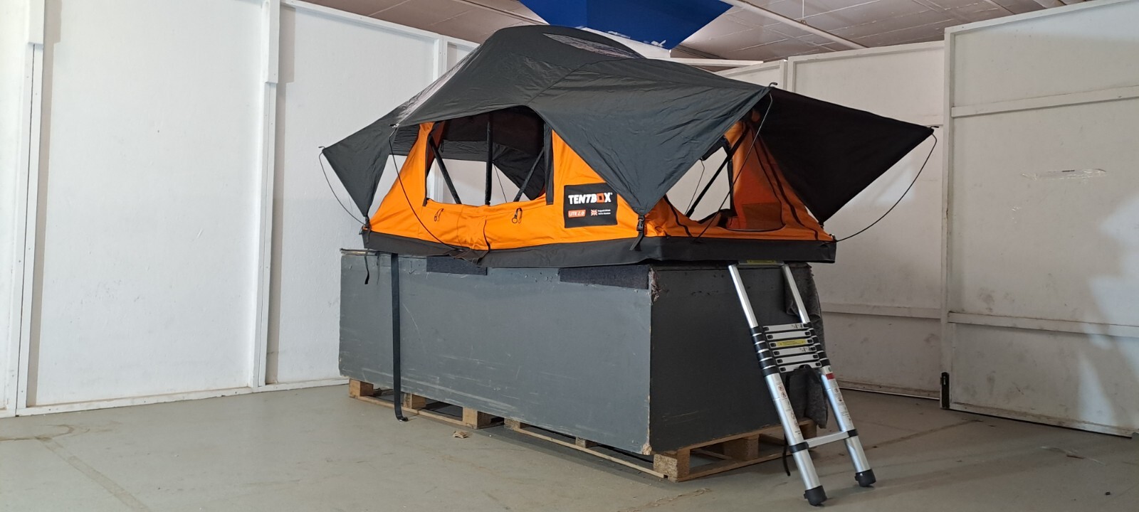 TentBox Lite 2.0 PreLoved Official TentBox PreLoved Car Roof Tent