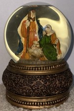 Nativity Water Snow Globe Manger Scene Holy Family Baby Jesus Mary Christmas
