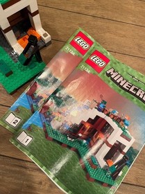 Lego The Waterfall Base 21134 Minecraft 100% Complete Set Steve Enderman Zombie
