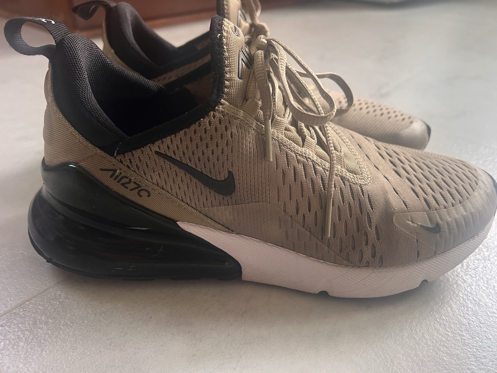Nike Air Max 270 Men's Low Top Mesh Lace-Up Khaki/Black/White