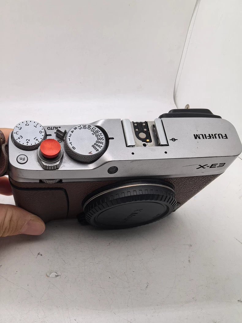 FUJIFILM X-E3 ブラウン ボディのみ + α Brown Fujifilm X-E3 is Coming - First Image - Fuji Rumors