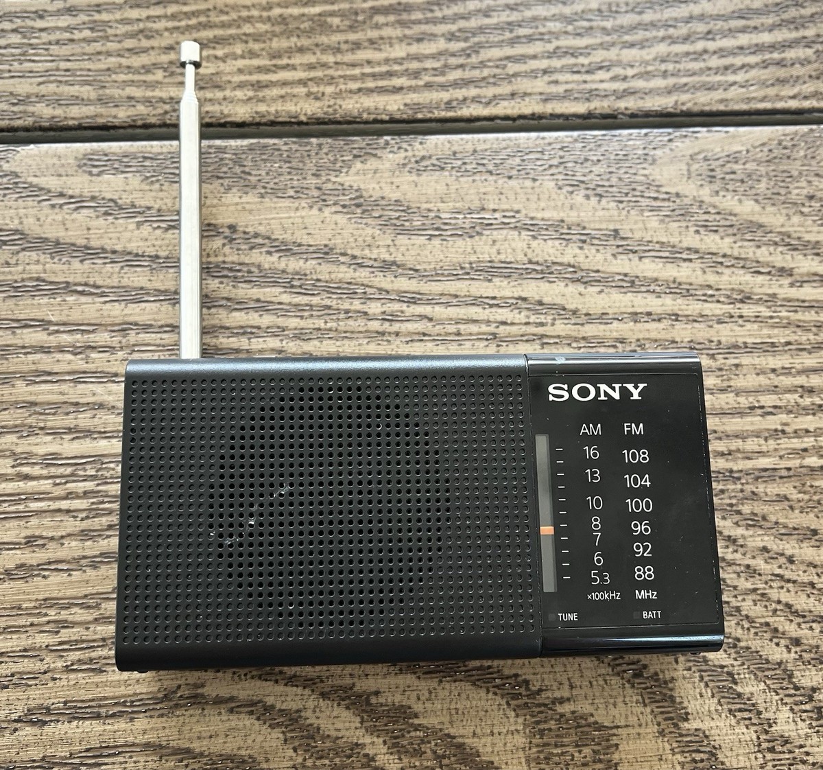【新品】SONY ICF-P36 ポータブルラジオ AM/FM対応 ソニー ICF-P36 | ラジオ／CDラジオ・ラジカセ | ソニー
