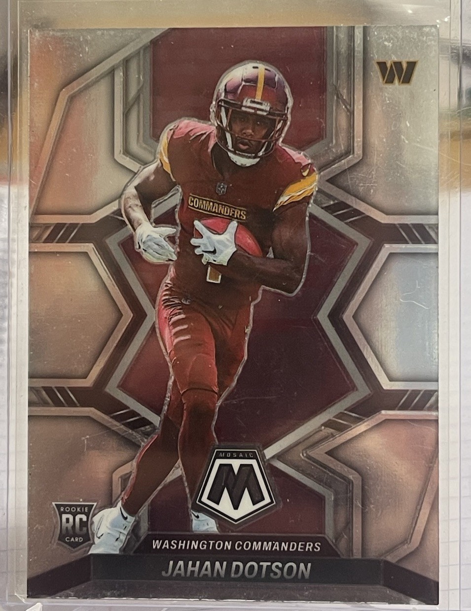 JAHAN DOTSON #314 2022 PANINI MOSAIC COMMANDERS ROOKIE EAGLES PSU