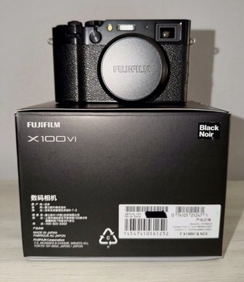Fujifilm X100VI 40.2 MP Digital Camera Black - NEW USA MODEL Made In Japan!