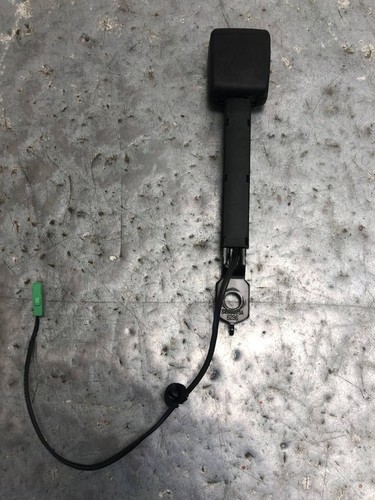 Volkswagen Touran III 2016 Vorne links Gurtschloss vorne 5TA857755A APU22279