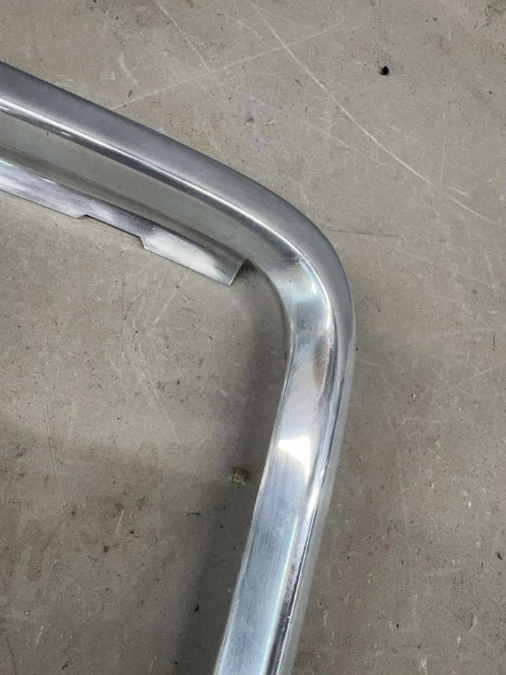 1970 Chevy Impala capô moldura labial extensão para-lama acabamento sobrancelha capricho BelAir - Imagem 3 de 4