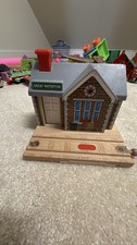 Thomas Friends Wooden Railway Great Waterton Station Building