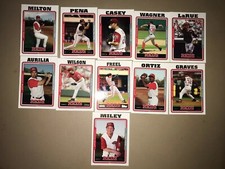 (11) Eleven 2005 Topps Baseball Base Cincinnati Reds Team Card Lot