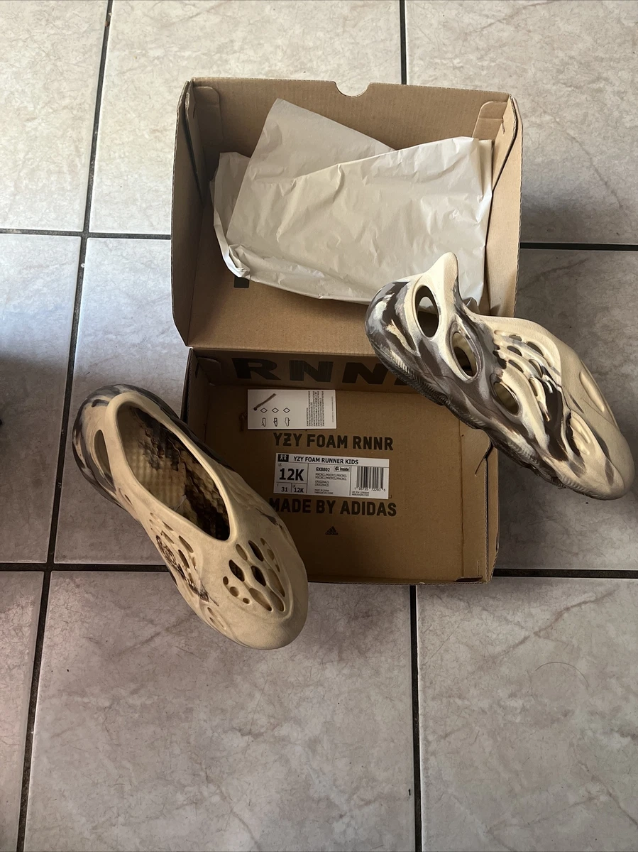 Yeezy hotsell kids supply