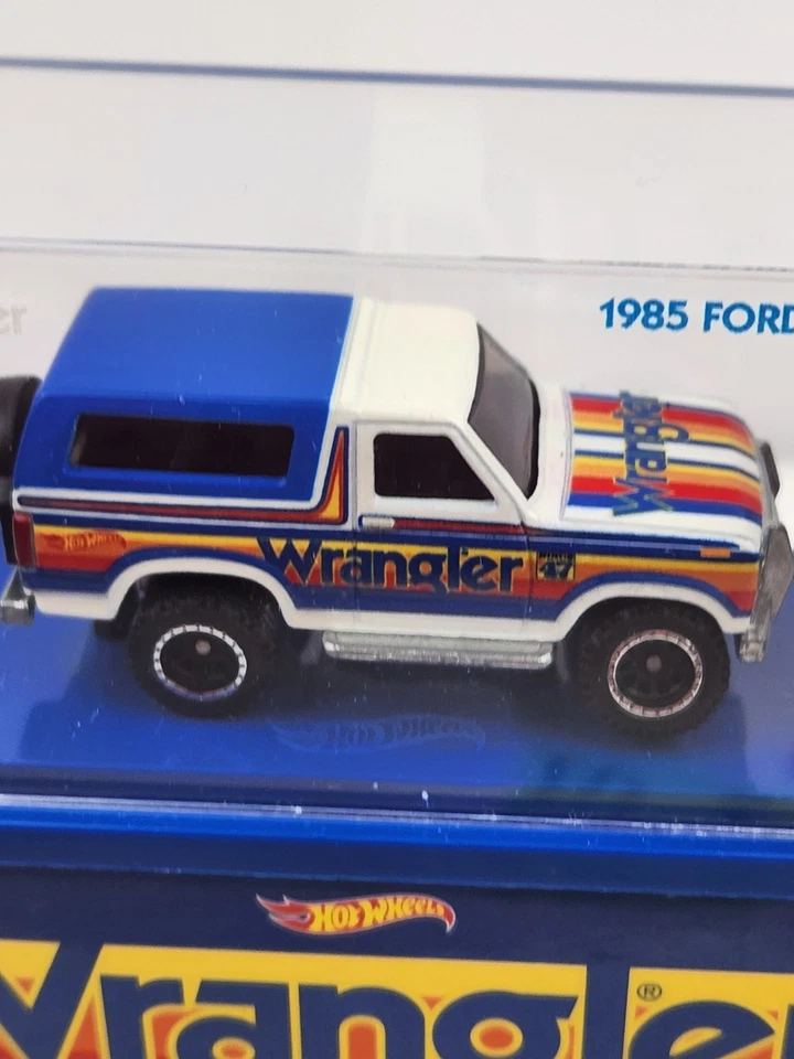 Hot Wheels RLC Wrangler '85 FORD BRONCO 2024 Mattel Creations New - Image 3 of 4