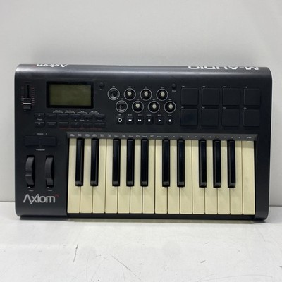 M-Audio Axiom 25 25-Key USB MIDI Keyboard Controller 8 Pads 8 Encoders