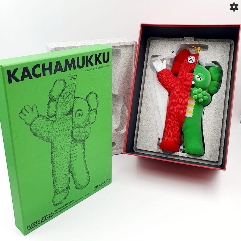 KAWS XX KACHAMUKKU, Vinyl Figure 2022 Medicom Toy Kaws Tokyo First Japan