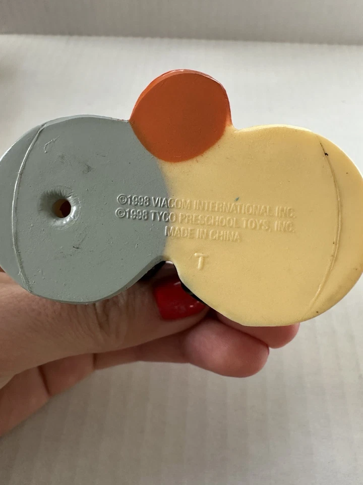 Boneco Blues Clues Mr. & Mrs. Salt & Pepper with Baby Paprika 1998 ~3” - Imagem 4 de 4