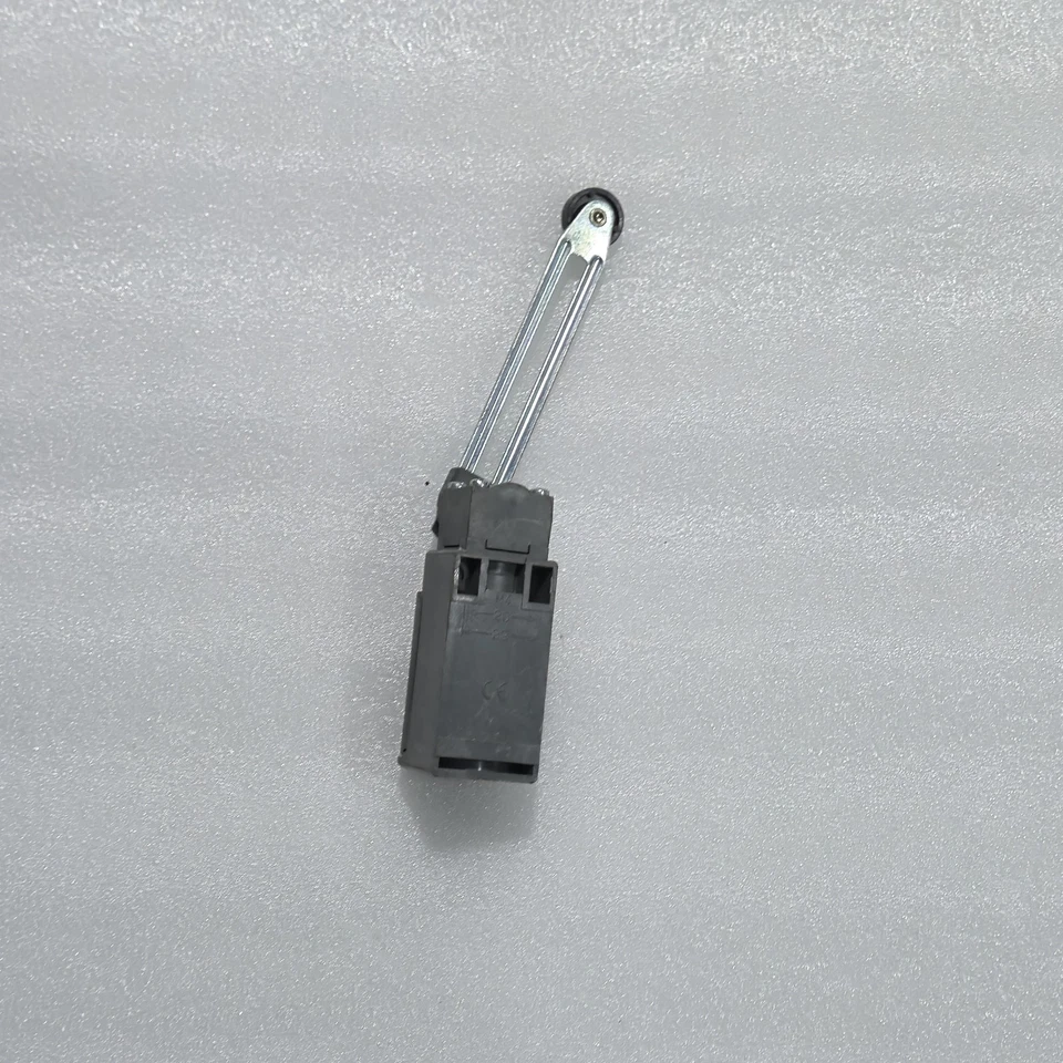 ABB LS32P51B11 ENDSCHALTER KOSTENLOSER SCHNELLER VERSAND - Bild 4 von 4