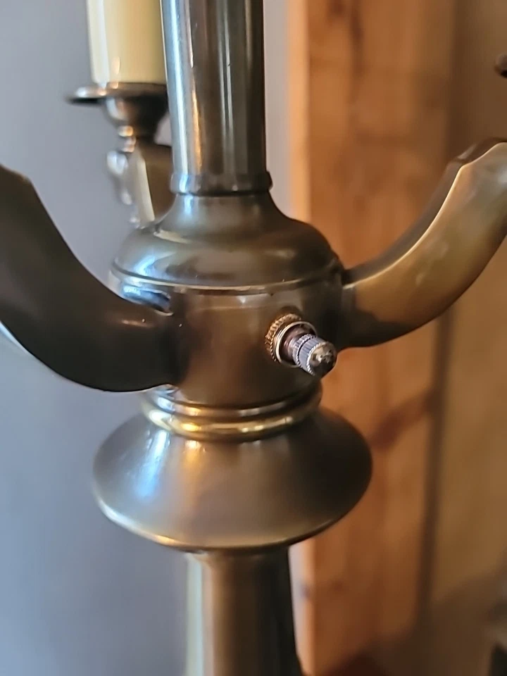 NICE Stiffel Brass Table Lamp 29 Inches Bronze Finish 4 Bulb 3 Way - Image 3 of 4