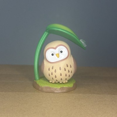 Birds Hiding from The Rain Under Leaf Mini Figure OWL Gachapon Japanese import