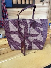 Borsa patchwork firmata Michael Kors - bordeaux/rosa MK Log