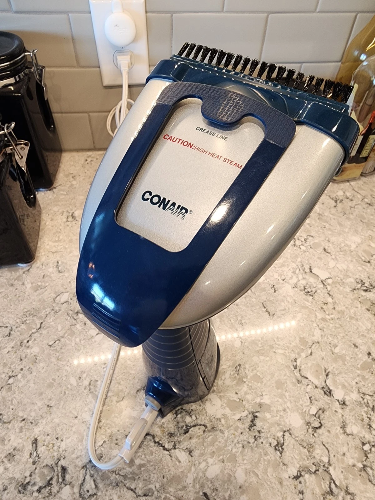 Conair GS38R Handheld Garment Steamer 1550W Corded Blue White for Garments
