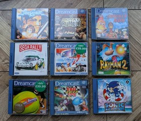 Sega Dreamcast White Console HKT-3030 with 2x controllers and 9x 