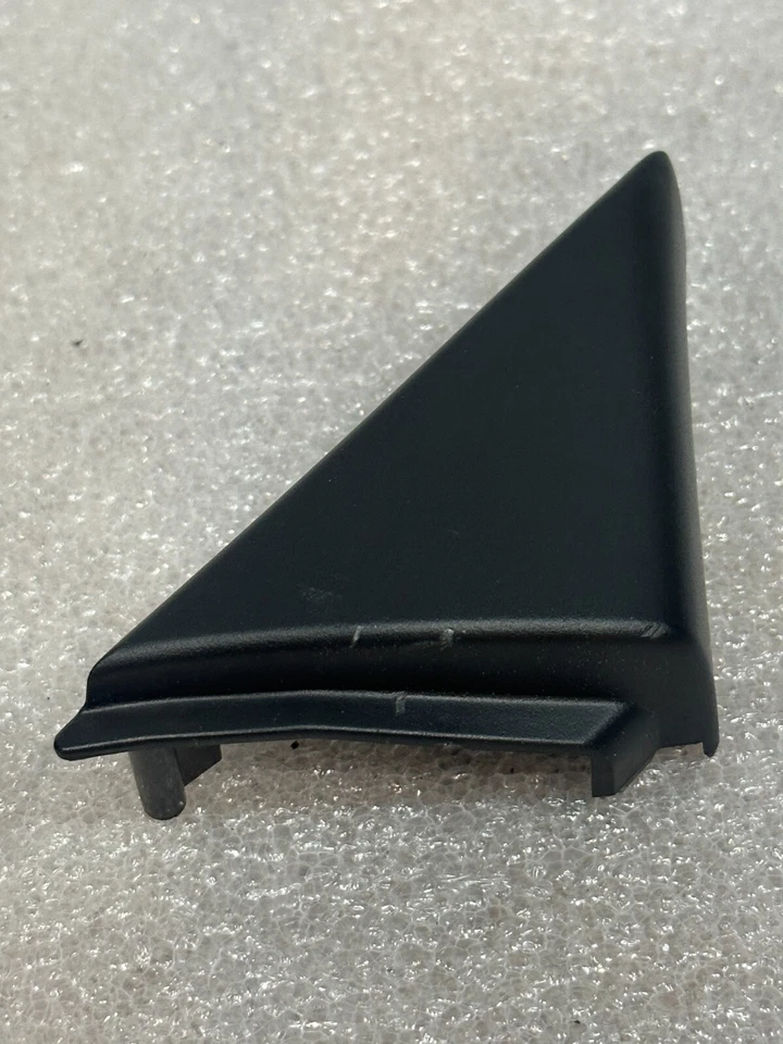 02 03 04 05 06 LEXUS ES300 ES330 Pernos de montaje de espejo de puerta Cubierta Borde Derecha + Derecha Foto 2 de 4