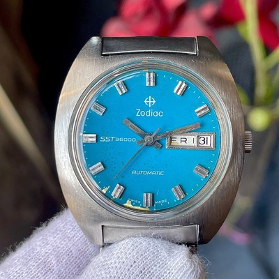 70年代ZODIAC SST 36000 ヴィンテージ スイス製自動巻き時計