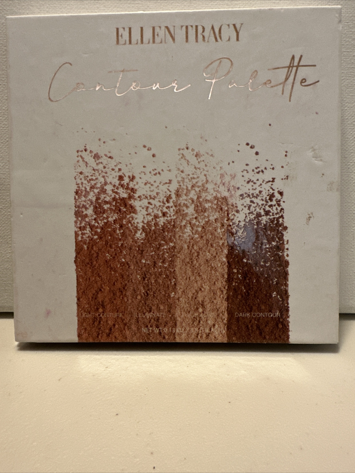 Ellen Tracy Face Contour Palette Highlight, Illuminate & Light & Dark
