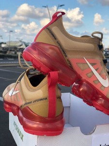 air vapormax 2019 club gold ember glow