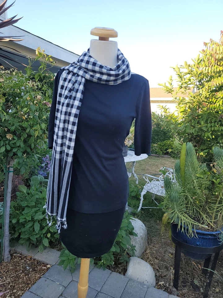 Bufanda jemer Krama 100 % algodón hecha a mano negra/blanca 72 x 25 pulgadas Foto 3 de 4