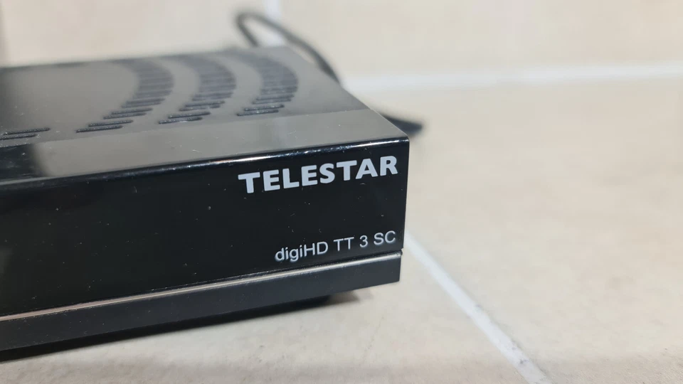 Telestar digiHD TT 3 SC DVB-T2 Receiver , mit FB, TOP  !! - Bild 2 von 4