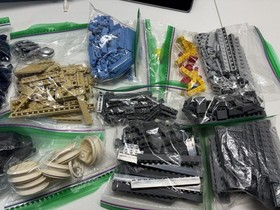 LEGO Creator Expert: Volkswagen Beetle (10187) - Retired Used, Rare