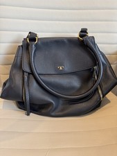 Classic Tory Burch Leather Purse In Excellent Condition