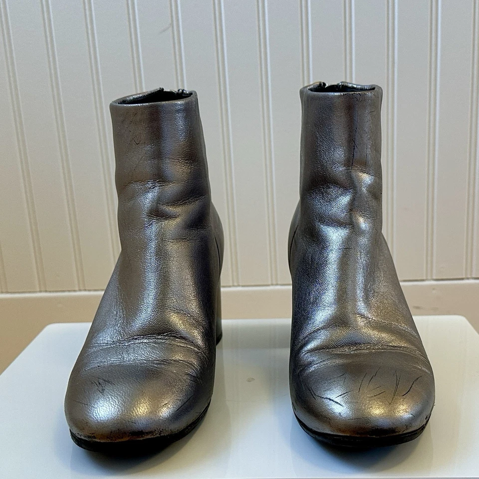 Rag & Bone Silver Back-zip Ankle Boots Size 7.5 - Image 2 of 4