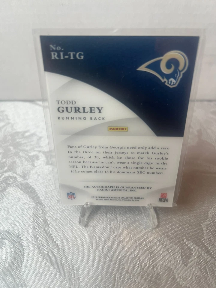 Tarjeta de radiocontrol automática Todd Gurley 2015 Immaculate Rookie Ink #d/25 Foto 2 de 2