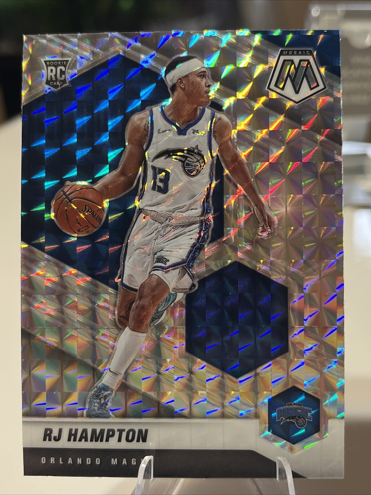 2020-21 Panini Mosaic - Rookie Reactive Blue Prizm #233 R.J. Hampton (RC)