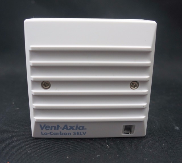 vent axia lo carbon selv