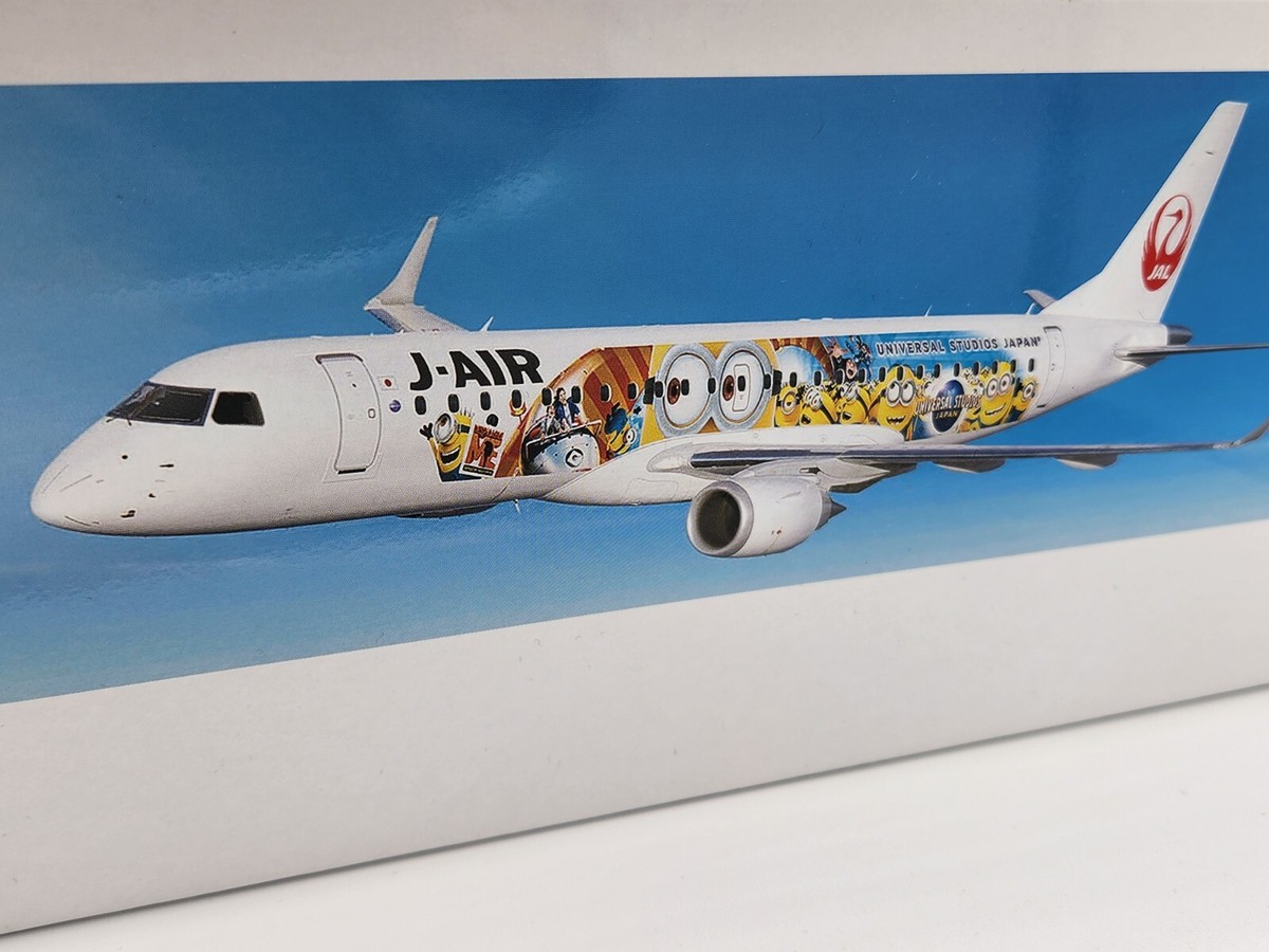Japan Airlines JAL J-Air Embraer 190 E190 Despicable Me
