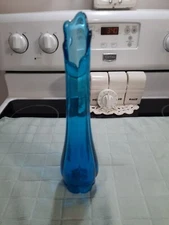 Vtg LE Smith Glass Blunique Simplicity Stretch Bud  Swung Vase 12 In Blue