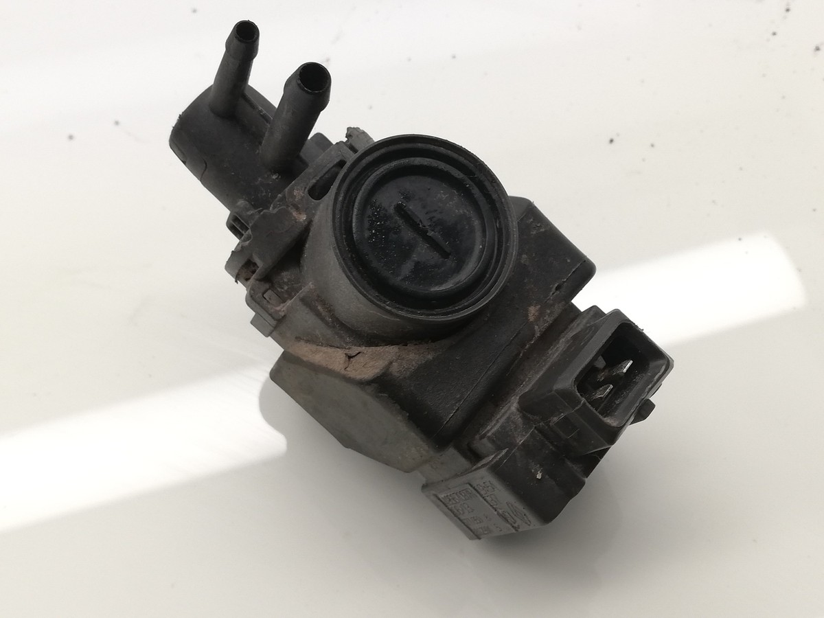 NISSAN QASHQAI II J11, 1.5 dCi Solenoid Valve 149567097R 1.5